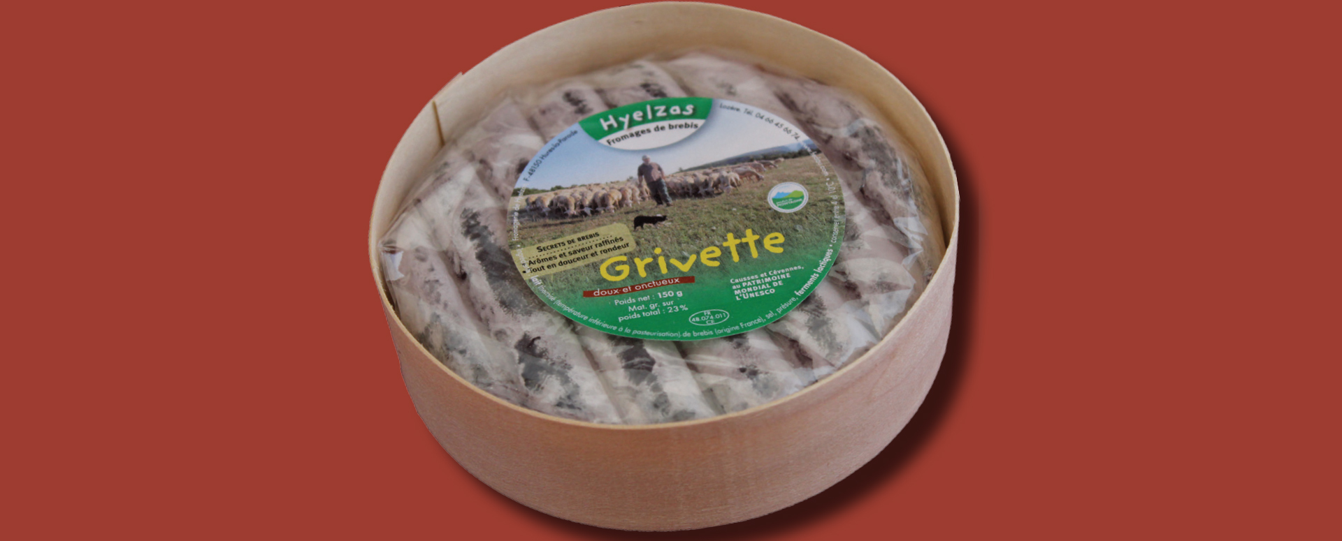 Fromage Grivette à croûte cendrée au lait de brebis du causse Méjean.