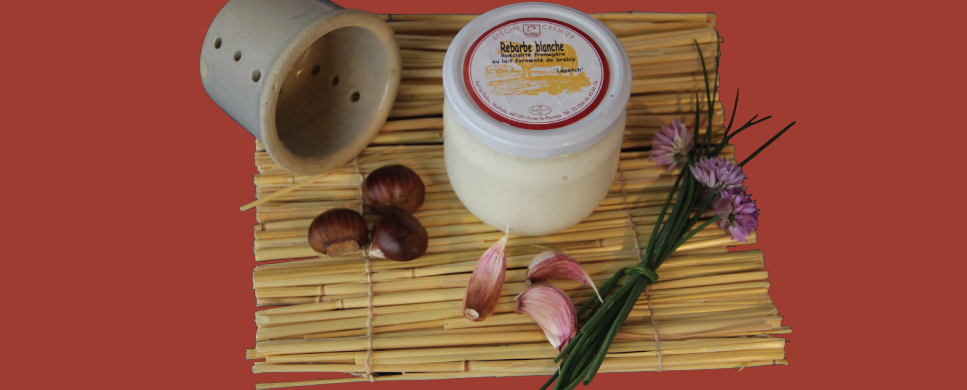 Rebarbe blanche spécialité de lait fermenté de brebis de Lozère.